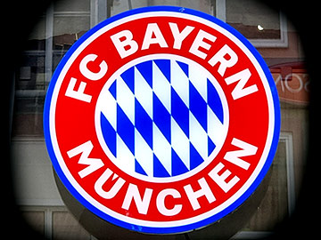 FC Bayern logo Bundesliga-2022 sklep w Monachium satkurier.pl-360px