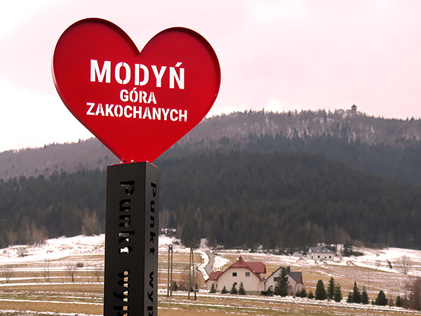 Modyń - Wierzyka Zalesie parking Góra Zakochanych serce