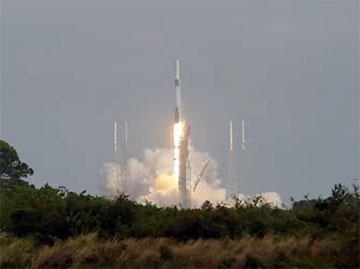 SpaceX SES Falcon 9 rakieta start Cape Canaveral 2023 360px