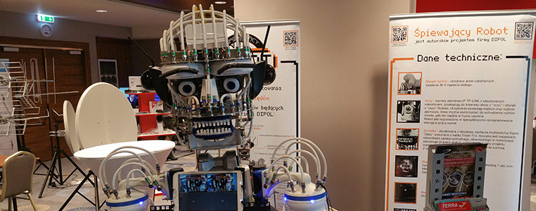 SAT KRAK 2017 Śpiewający robot Dipol