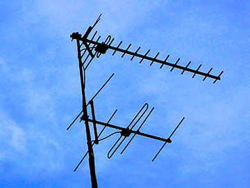 Testy 38 kanałów HEVC w DVB-T2 w Nitrze