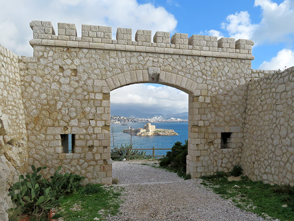 Marsylia: Archipelag Frioul z dawnymi fortyfikacjami