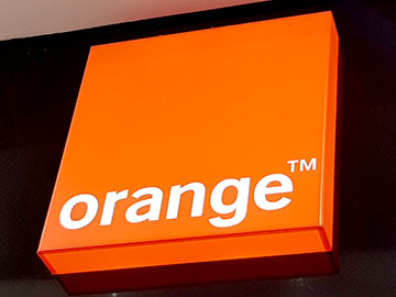 Orange: Poniżej 100 tys. klientów TV satelitarnej