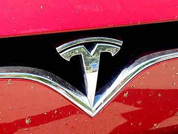 Tesla red auto elektryczne logo 360px