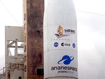 Udany start rakiety Ariane 5 z wartym 10 mld dol. teleskopem Webba [wideo]
