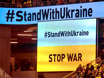 Stand with ukraine stop war zdf BVB dynamo kiew 360px