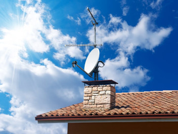 Antena satelitarna i naziemna